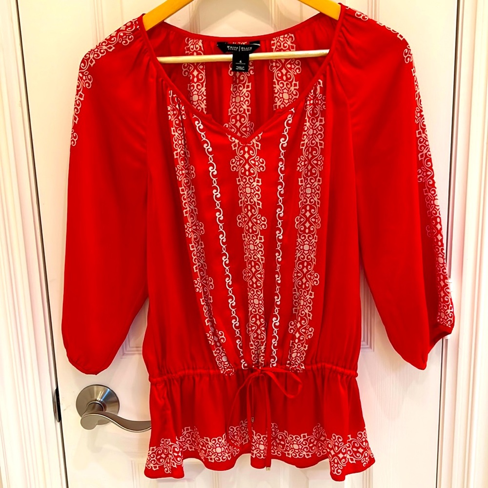 Super cute White House Black Market peasant style blouse in vibrant red